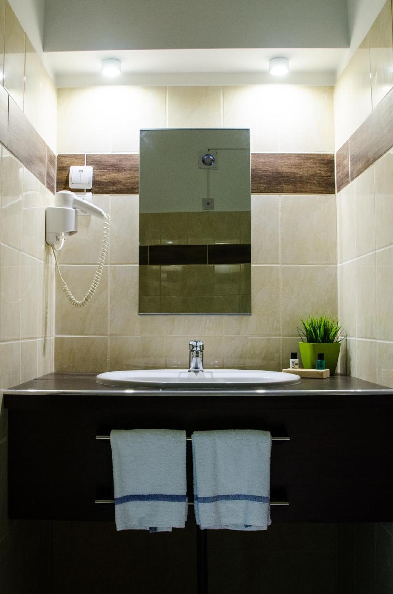 Green Corner Wellness Puspokladany Luaran gambar
